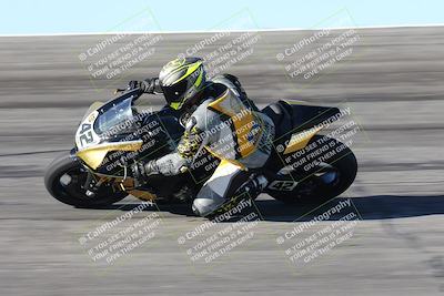 media/Jan-16-2026-CVMA Friday Practice (Fri) [[6f2bf47531]]/3-Racer 2/Session 2 Bowl Entry Pans/